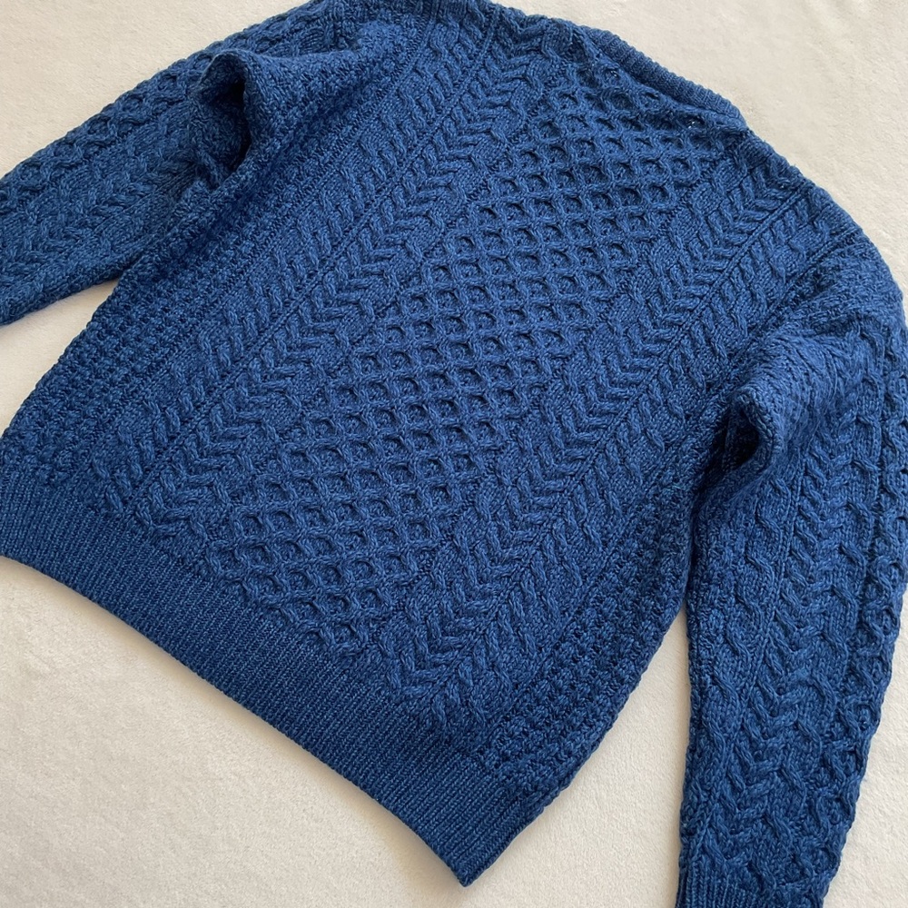 Carraigdonn Merino Wool Irish Crewneck Aran Fisherman’s Cable Knit Sweater - Picture 9 of 11